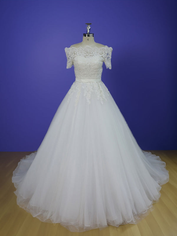 Ball Gown Lace Wedding Dress with Short Sleeves RH1604